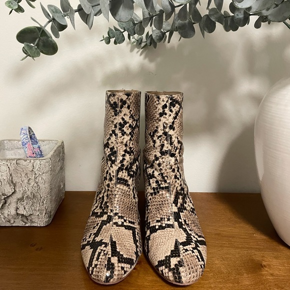 Snakeskin brown booties - Picture 2 of 2